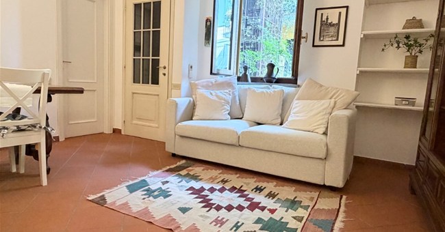 Elegant beautiful apartment for rent Milan - Alzaia Naviglio Grande