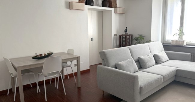 Charming apartment for rent Milan - Via Gaetano de Castillia