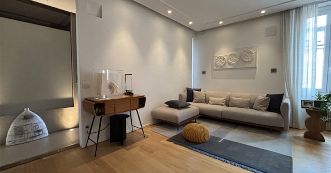 Elegant renovated apartment for rent Milan - Via Lecco