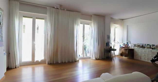 Elegant apartment for sale Milan historical center - Via San Maurilio